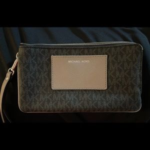Michael Kors wristlet